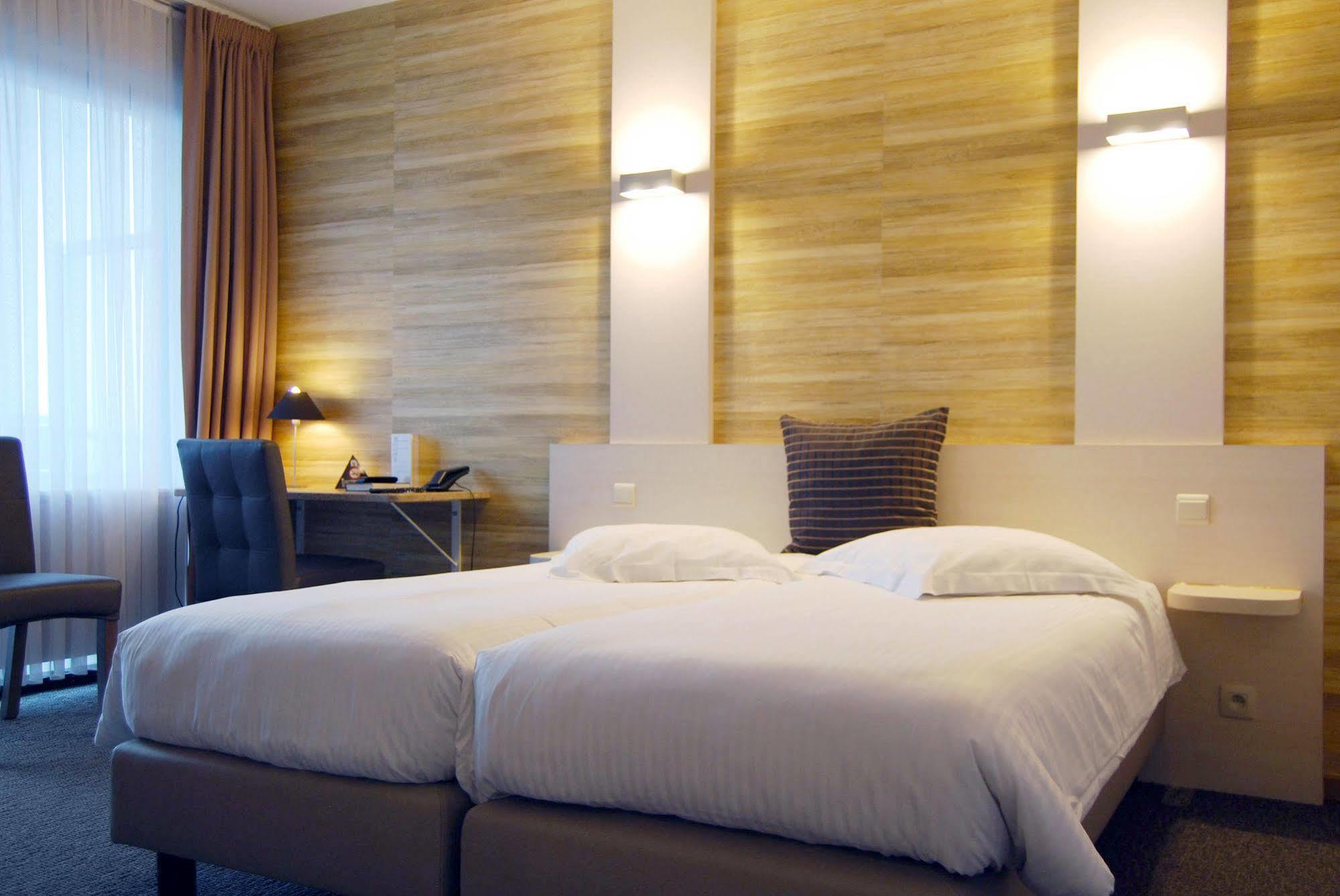 Hotel Melinda Остенде Экстерьер фото