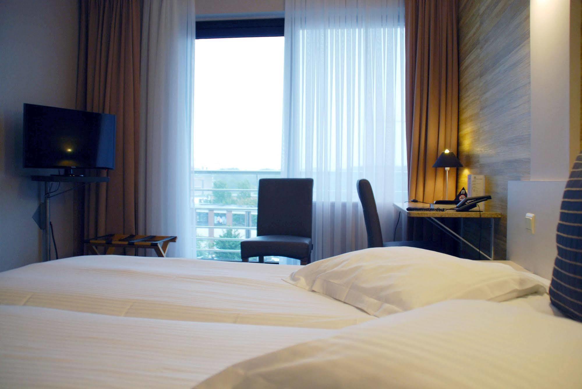 Hotel Melinda Остенде Экстерьер фото