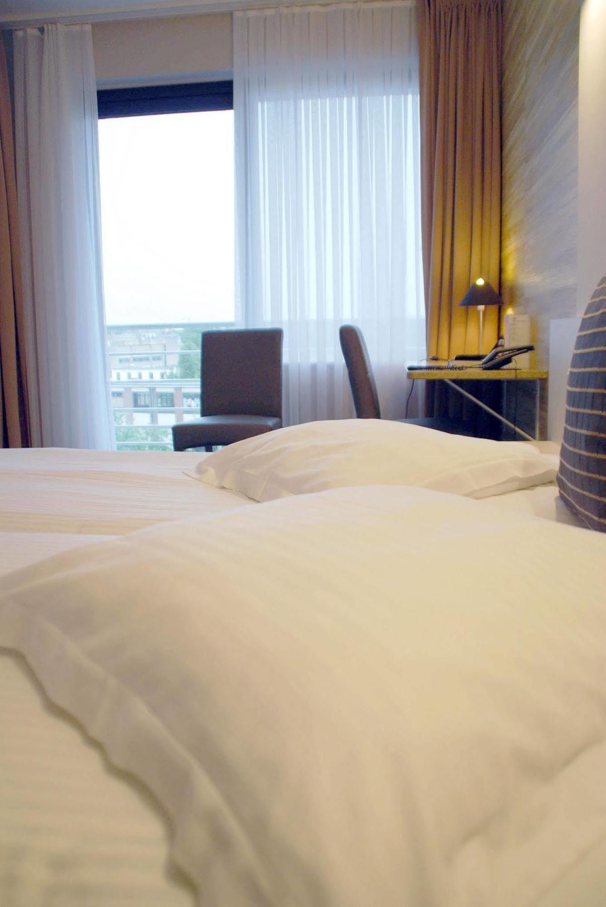 Hotel Melinda Остенде Экстерьер фото